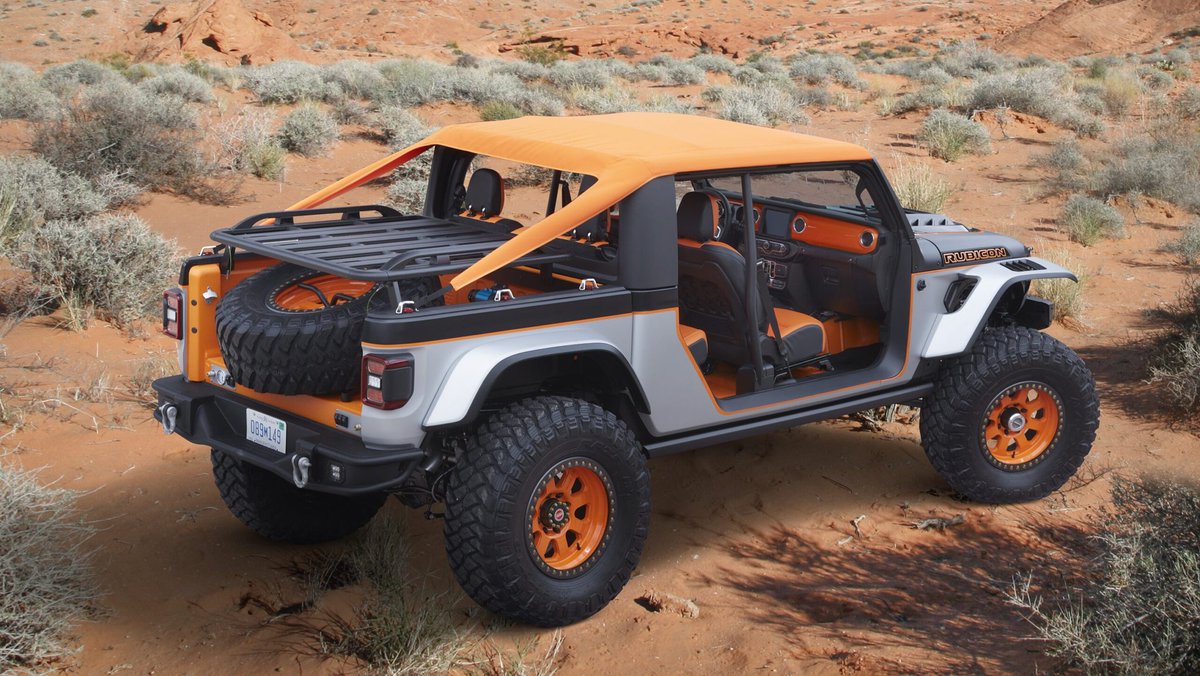 #pojazddnia

Jeep Bob Concept 2022 🇺🇸

The concept is powered by the award-winning, turbocharged 3,0l Eco-Diesel V6. The engine connects to a TorqueFlite 8HP75 8-speed automatic transsmision. Based on a Gladiator Rubicon. #JeepPolska #Jeep #BobConcept #JeepBobConcept #JeepBob