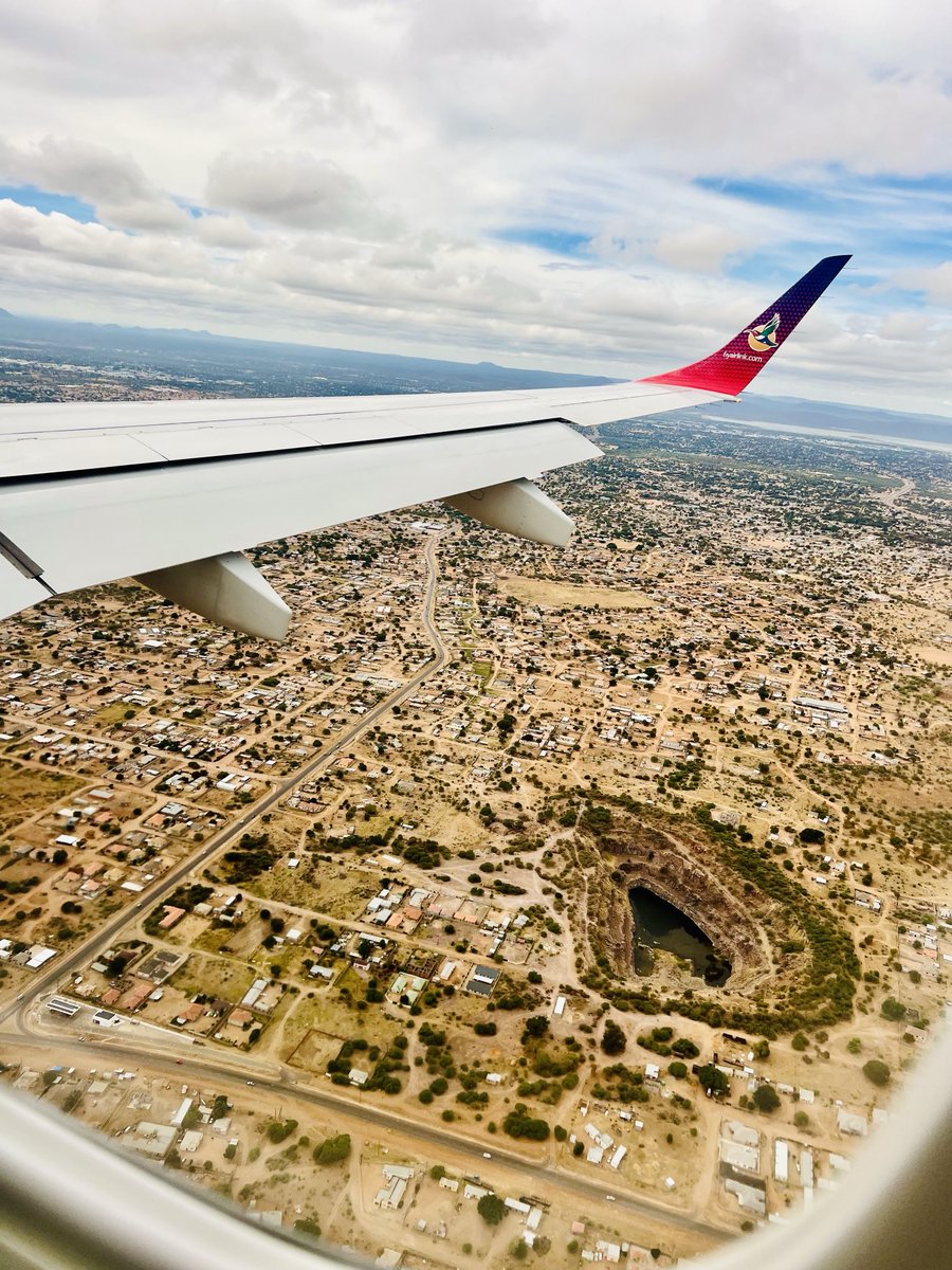 “Ladies and gentlemen, we have begun our descent into Gaborone…”

#landing #Gaborone #SSKIA #Botswana #Airlink #Aviation #flight #Mmopane