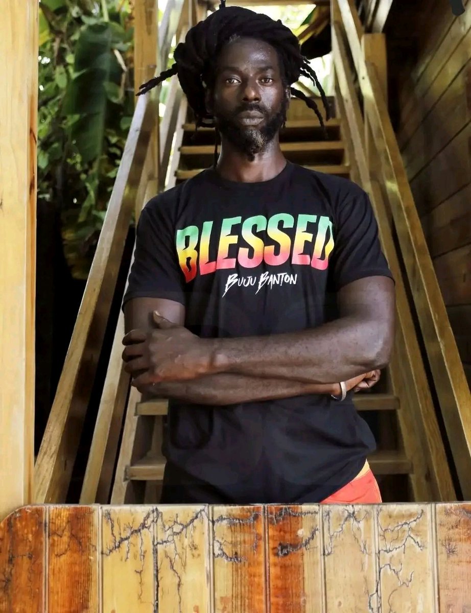 Iya_Livity's tweet photo. “Help me Jah InI wanna rule my destiny...”

 - Buju Banton 🎙 https://t.co/4e9ZLklkEK