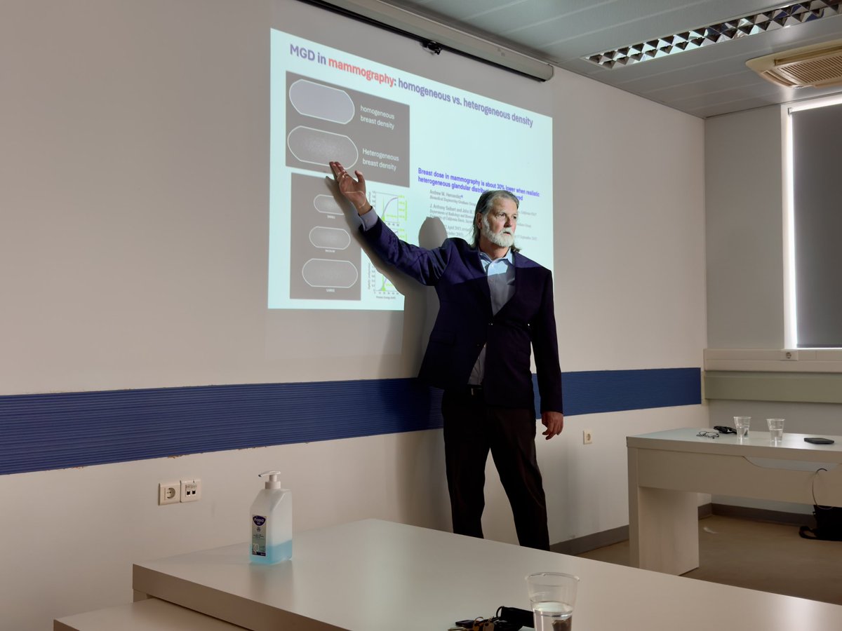 gkagad's tweet photo. Dr. J.M. Boone lecturing on Breast CT at the University of Patras @upatras @aapmHQ @aapmstsc @aapmmpla @MedPhys3_0 @medicalphysics @mmahesh1 @gkagad https://t.co/ayGgHNVd9A