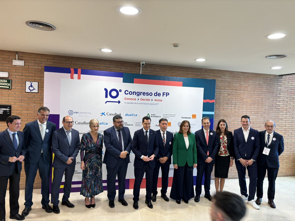 JavierSerranoCs's tweet photo. Empieza el #10CongresoFP #ConoceDecideActúa en Andalucía @ClaraSanzL @fp_empresa @FPAndaluza https://t.co/rsLoN43wxe