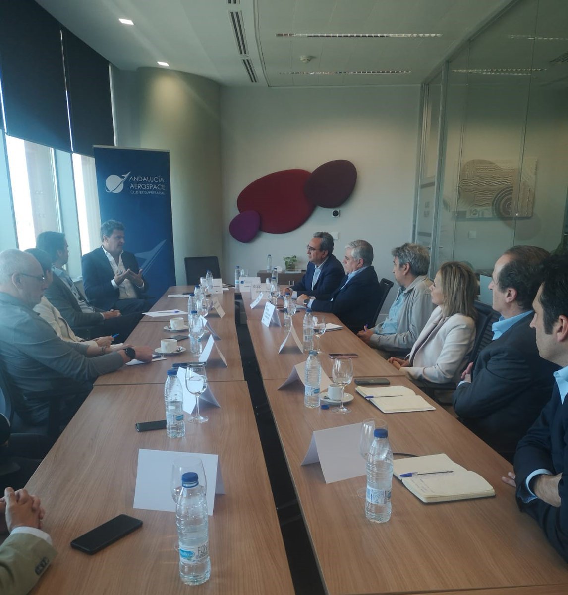 ANDALUCÍA AEROSPACE Clúster Empresarial (@andaerospace) on Twitter photo 🧑🏻💻Ayer celebramos junto a <a href="/doppconsultores/">DOPP</a> una jornada sobre captación y retención de #talento en el sector #aeronáutico, a la que asistieron CEOs de varias de nuestras empresas asociadas.
⬇️Puedes leer la noticia completa en nuestra web⬇️ bit.ly/3UgFyfh 🧑🏻💻Ayer celebramos junto a <a href="/doppconsultores/">DOPP</a> una jornada sobre captación y retención de #talento en el sector #aeronáutico, a la que asistieron CEOs de varias de nuestras empresas asociadas.
⬇️Puedes leer la noticia completa en nuestra web⬇️ bit.ly/3UgFyfh