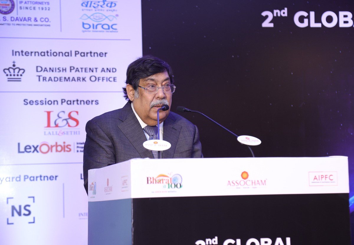 The Second Global IP Leadership Summit and Awards, organised by #ASSOCHAM, was held in New Delhi. Chairperson of @ASSOCHAM4India IPR Council, Pravin Anand, emphasised the transformative power of #IntellectualProperty (IP) and its impact on traditional knowledge and culture.