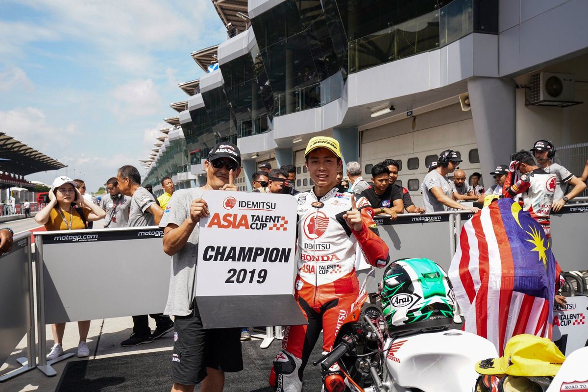 #TBT to the last 4 #AsiaTalentCup Champions 🏆 2023: Veda Pratama 🇮🇩 2022: Hakim Danish 🇲🇾 2021: Taiyo Furusato 🇯🇵 2019: Sho Nishimura 🇯🇵 Who do you think will be added to the list this year? ✍️ #RoadToMotoGP🏁