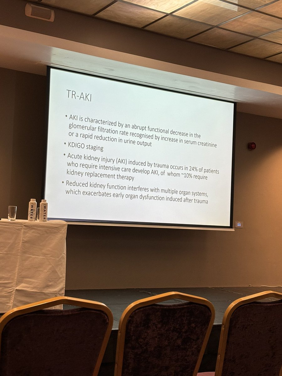 siochain29's tweet photo. @arusmuire is presenting on Acute Kidney Injury (AKI). In Trauma at the National Galway Critical Care Nursing conference.. @xlavelle @djcribbin @GUH_ICU_Anaesth @fi_corbett @anitamcglynn https://t.co/5qSvQUSvIa