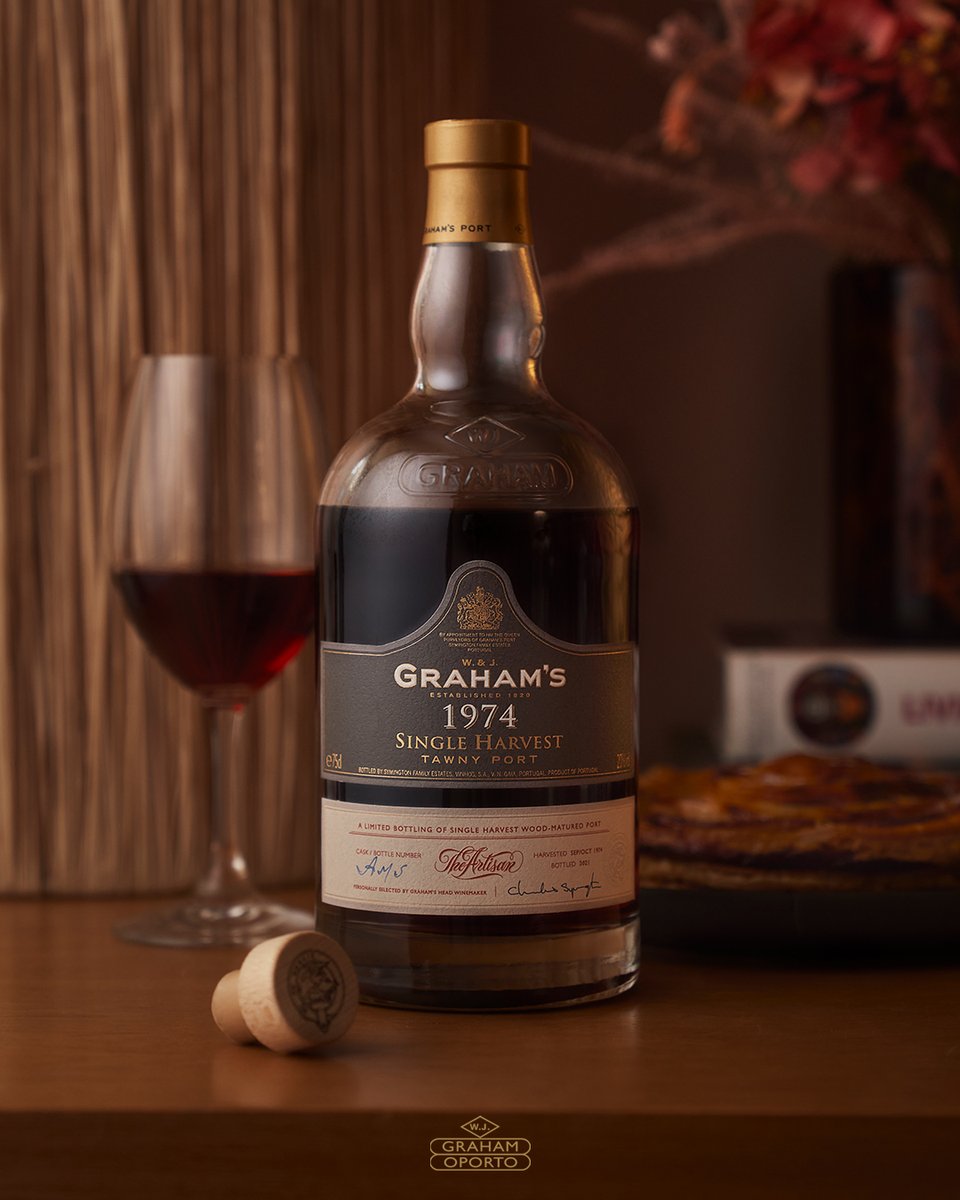 On this day 50 years ago, history was written as the Carnation Revolution brought freedom and democracy to the people of Portugal: Dia da Liberdade. Produced that same year, our 1974 Single Harvest Tawny Port is a remarkable gift from a historic year for all Portuguese people.
