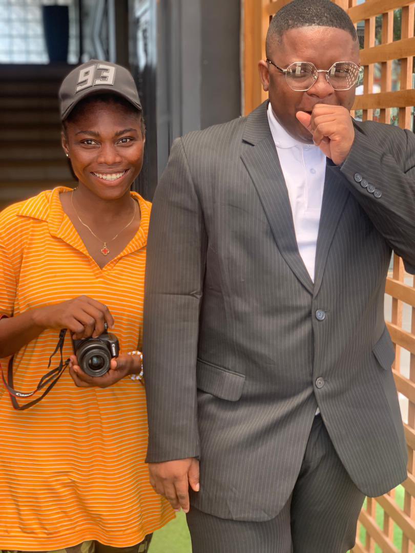 Perpsphoto's tweet photo. I was a young girl watching him @EnockDarko14 during the days of Talented kids @tv3_ghana now am on set with him shooting a new movie series 🎥🎥 great to meet you in person sir #WATABOMSHELL ✌️ https://t.co/uaDCaAJzTP