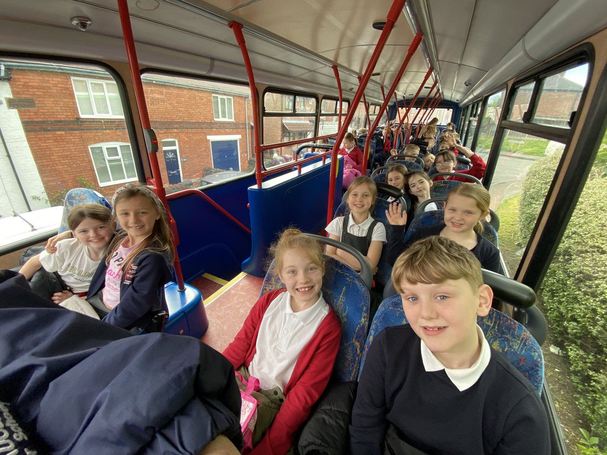 And we’re off, @CreswellCrags here we come! Mrs Wheatley & Year 3 🥰 @embarkfed #schooltrip