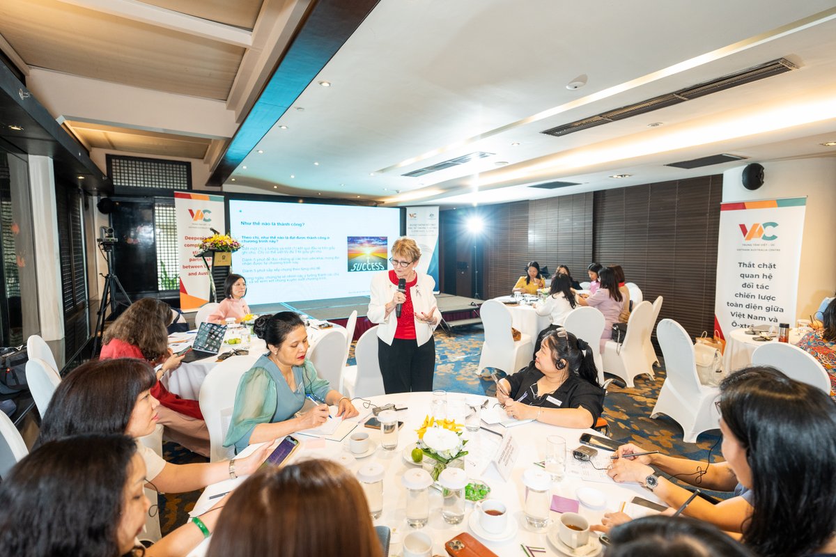 Vietnam Australia Centre tweet media