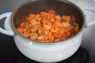 Dogadit's tweet photo. Bonjour !
Un menu #indiceglycémique bas #sansgluten #sanslactose
Pâtit dĂ©j: #Pain #noix #graines
Ce midi: CĂŽtes de porc sauce madĂšre
Ce soir: #Goulash hongrois #haricots #tofufumé
https://t.co/TtcZ8Br7fM
#glycémie #alimentation #igbas #diabÚte #menuéquilibré #recette #repassain https://t.co/ebL9La1geq