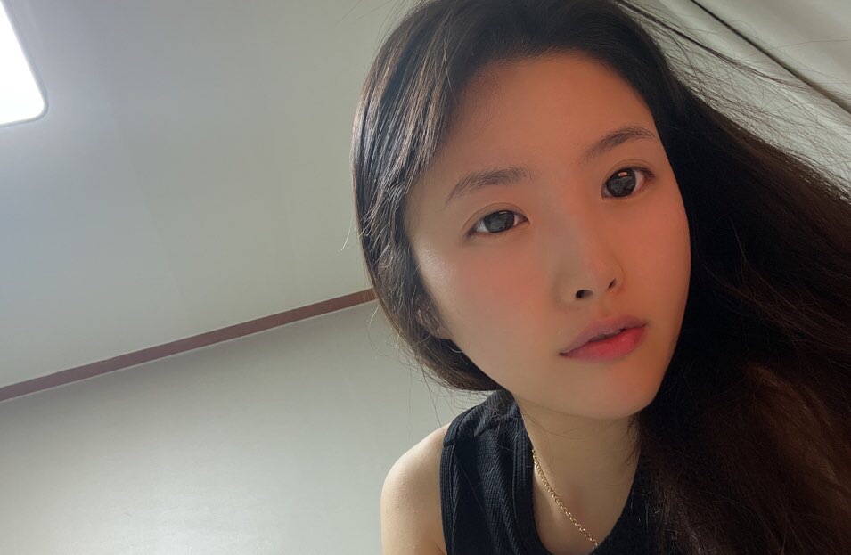 kps365's tweet photo. #일탈 #섹트 #고추 #변녀 #심심 

갑자기 섹트 하기싶다 ~
우리나라 평균 고추크기는 얼마 일가요 ? 
저 어린애 아니에요 ^^ 
올해 부터 저도 성욕이 점점 많아 지는거 같아요 ^^ https://t.co/LaEu1yGYhb