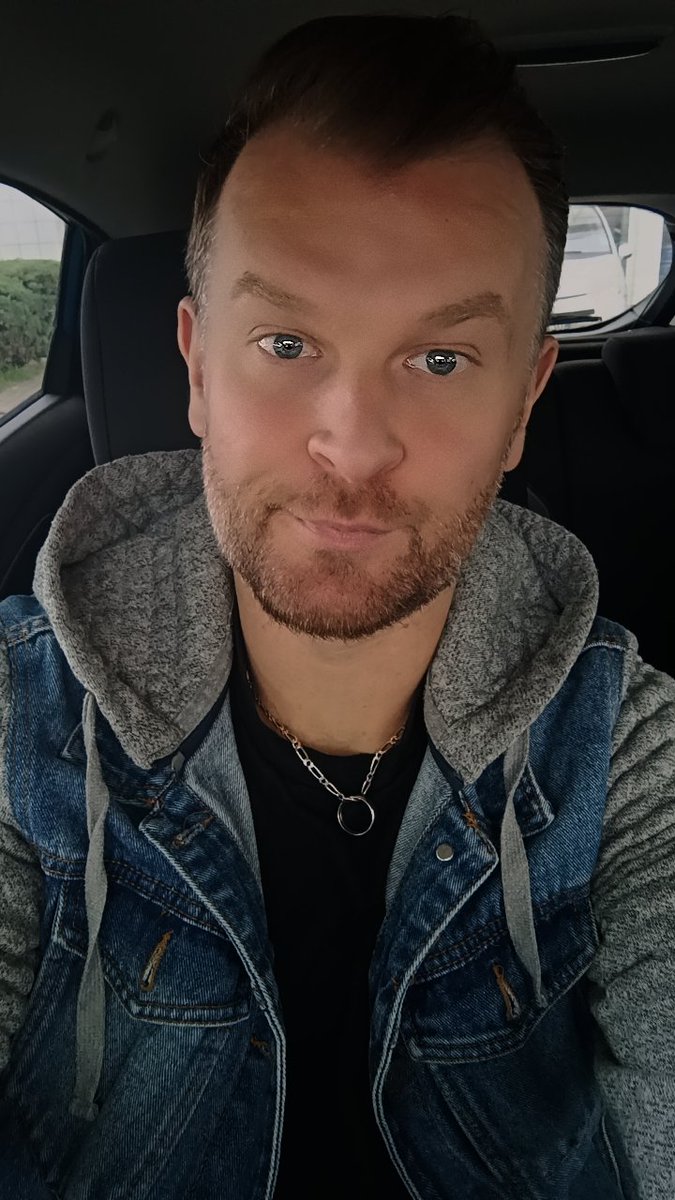 Bon jeudi à vous 😘😘