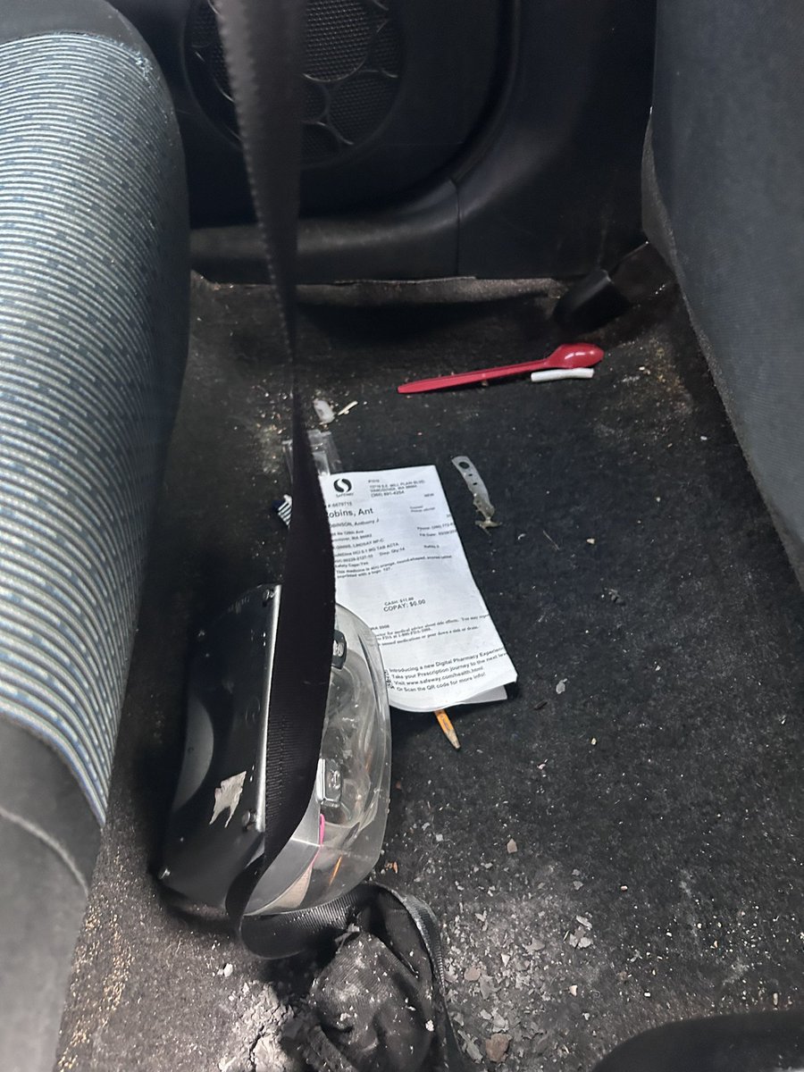 brd1971's tweet photo. @Getaround Car finally returned 4 days late and it is trashed.  Drug use and bullets. Fun https://t.co/C8rUI9EYzX