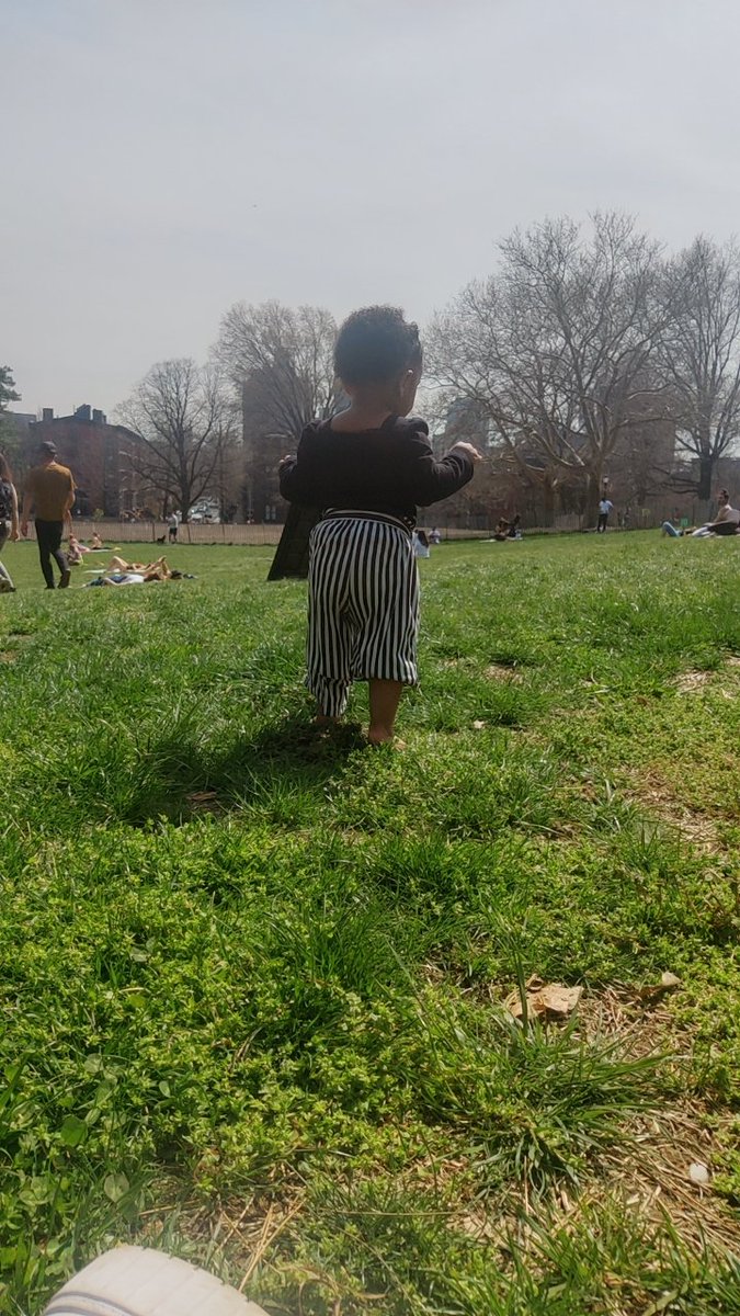 Mom2Elina's tweet photo. My daughter's first time playing in the grass. NYC weather was nice for once. I think she had fun. #playing #park #toddler #babygirl #motheranddaughter #familytime https://t.co/sNXuKVLv6T