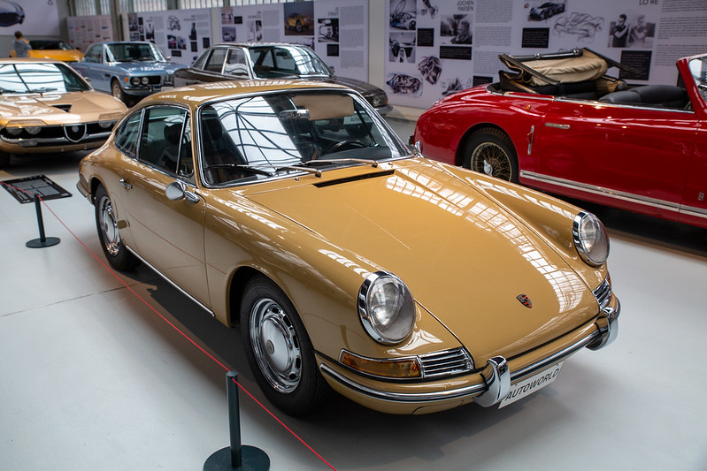 Porsche 912          #bruxelles #brüssel #car #cars #highlight #sportscar #germany #1965 #1969 #rearengined #targatopped #22 #fourcylinder #boxerengine #fourspeedmanualtransmission #porsche356 #porsche911 (Flickr 20.12.2022) flickr.com/photos/7489441…