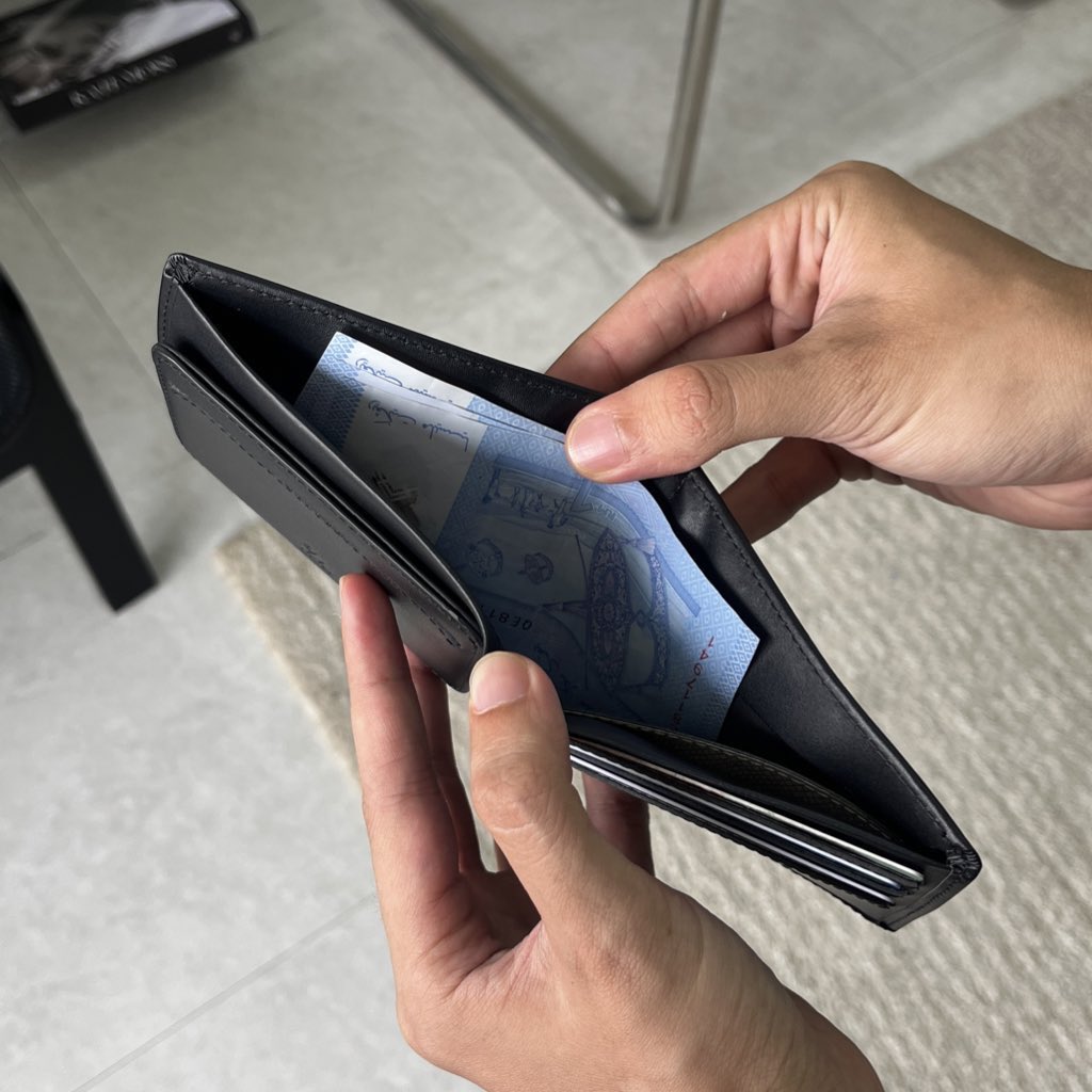 mxdsupplyco's tweet photo. Dompet lelaki lepas raya. https://t.co/ds1IO887a2