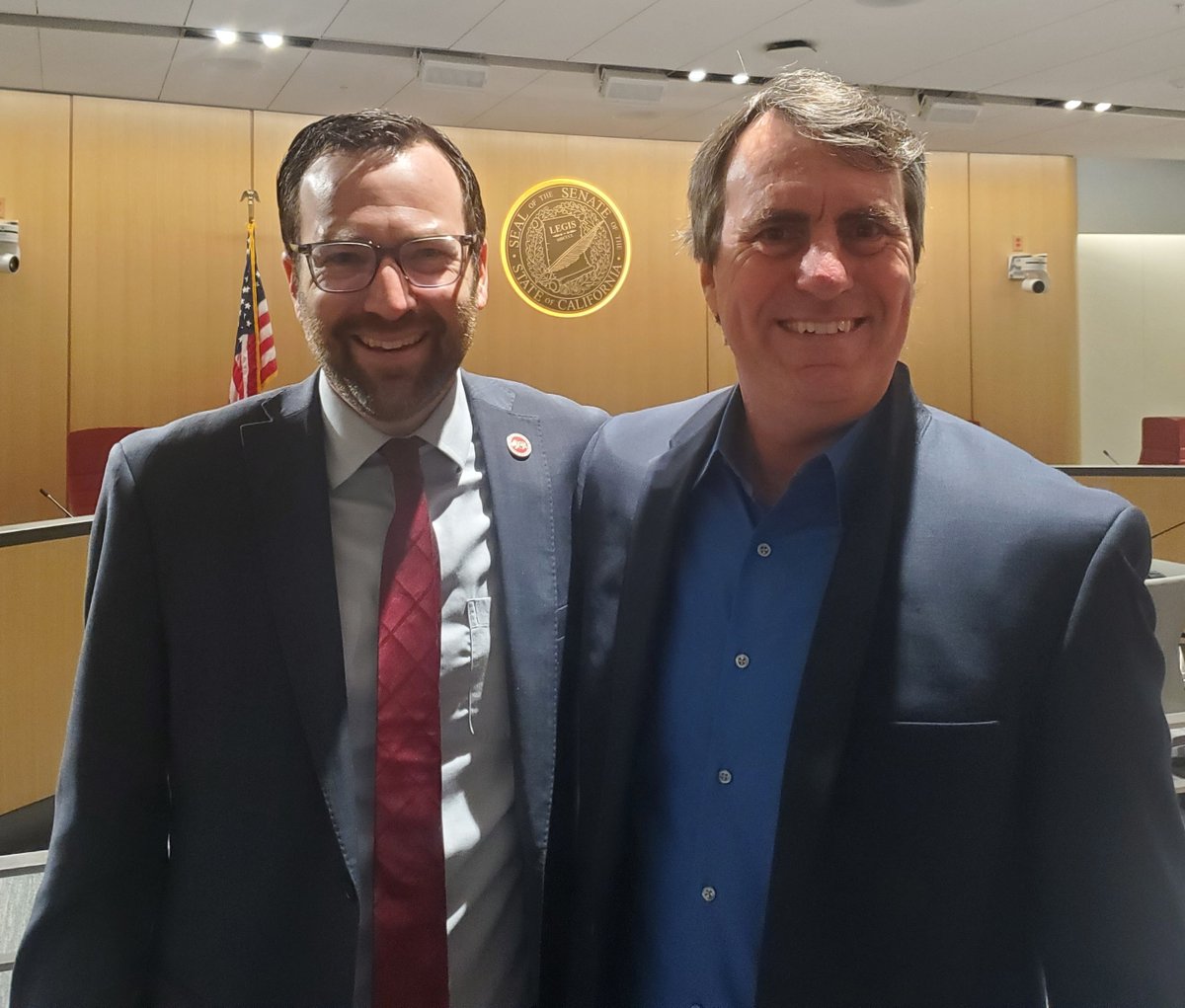 CACleanMoney's tweet photo. SB1422 the Travel DISCLOSE Act passed Senate Elections 7-0 yesterday! Here author @BenAllenCA &amp; our @TrentLange celebrate after the vote.

Thank you Chair @SenBlakespear &amp; @CarolineMenjiv3 @SenatorNewmanCA @SenJanetNguyen @Portantino @SenatorUmberg for all voting Yes! https://t.co/pfil2CVs8J
