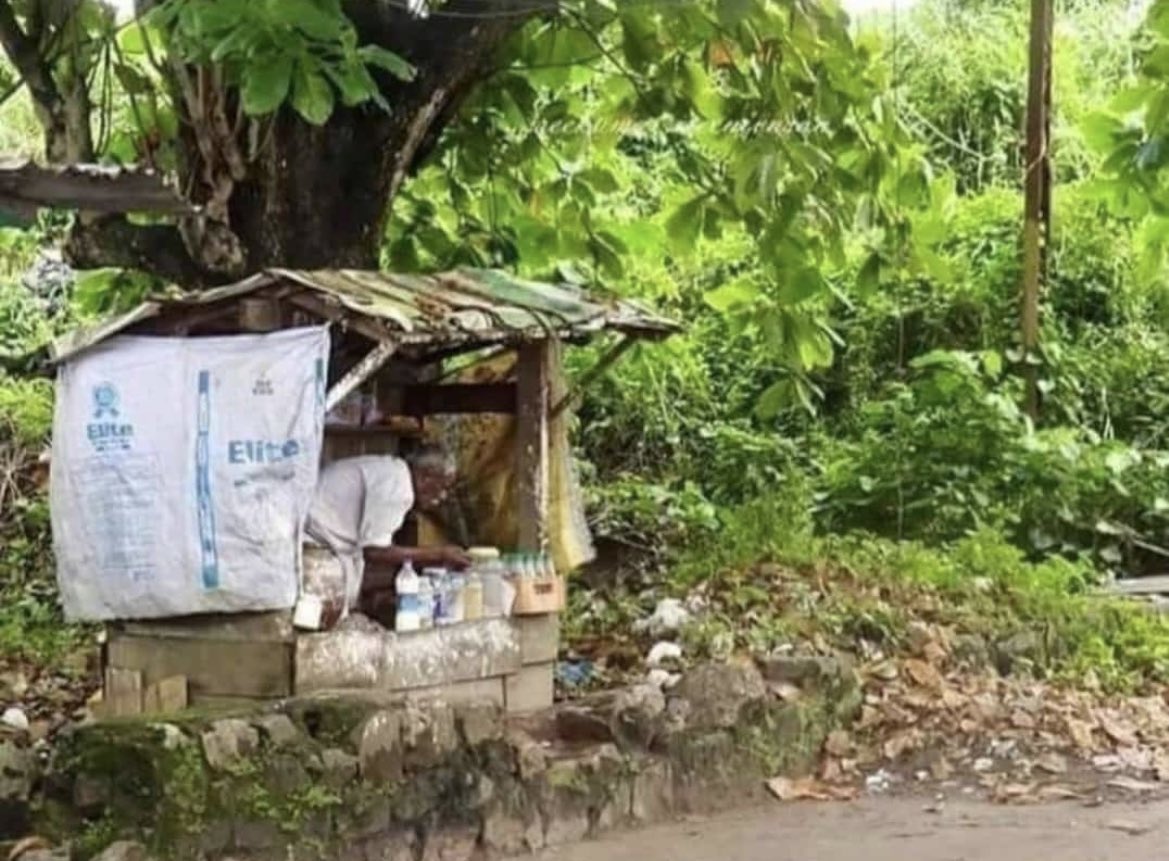 பணத்துக்கு கஷ்டப்பட்டு உழைக்குறவன கடவுள் ஒரு நாள் காப்பாத்திடுவான்… ஆனா பசிக்கு உழைப்பவன கடவுள் கைவிட்டாலும் நம்ம கைவிடக்கூடாது.. ஊக்குவிப்போம்