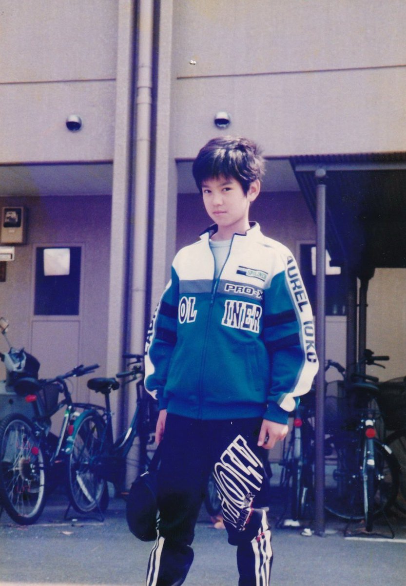 Shige_no_hitori's tweet photo. 本日で芸能生活25年でございます
オーディションに送った写真😂 https://t.co/ilBuaFOY2B