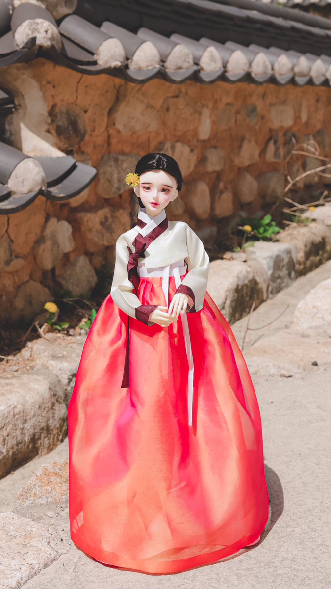 우렁한복집 <a href="/uleonghanbok/">우렁한복집</a> 

한복 진짜 고와요🥹💕💕
대감댁 사랑받는 애기씨