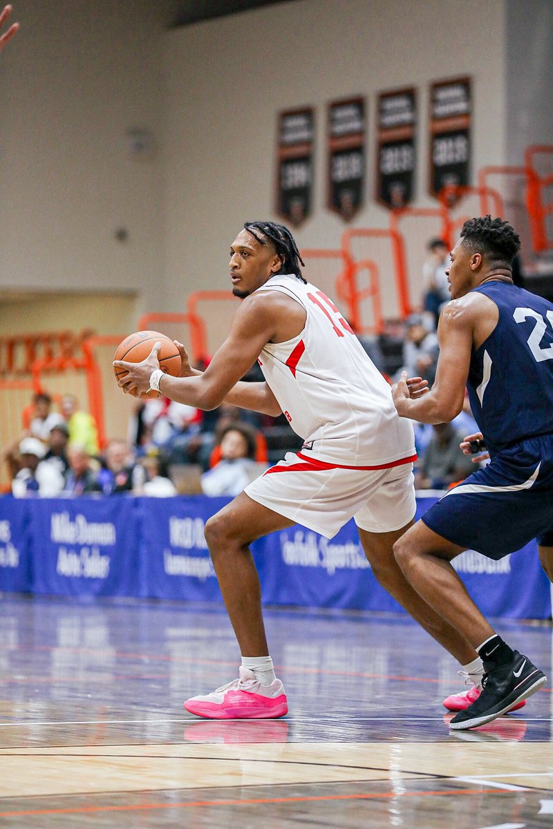 Washington State’s Isaac Jones looks like one of the most promising bigs at the Portsmouth Invitational Tournament. 20 PTS, 7 REB, 2 STL on 9-of-12 shooting in just 21 mins. Strong, long-armed play-finisher. About the right stuff — consistently + efficiently produces.