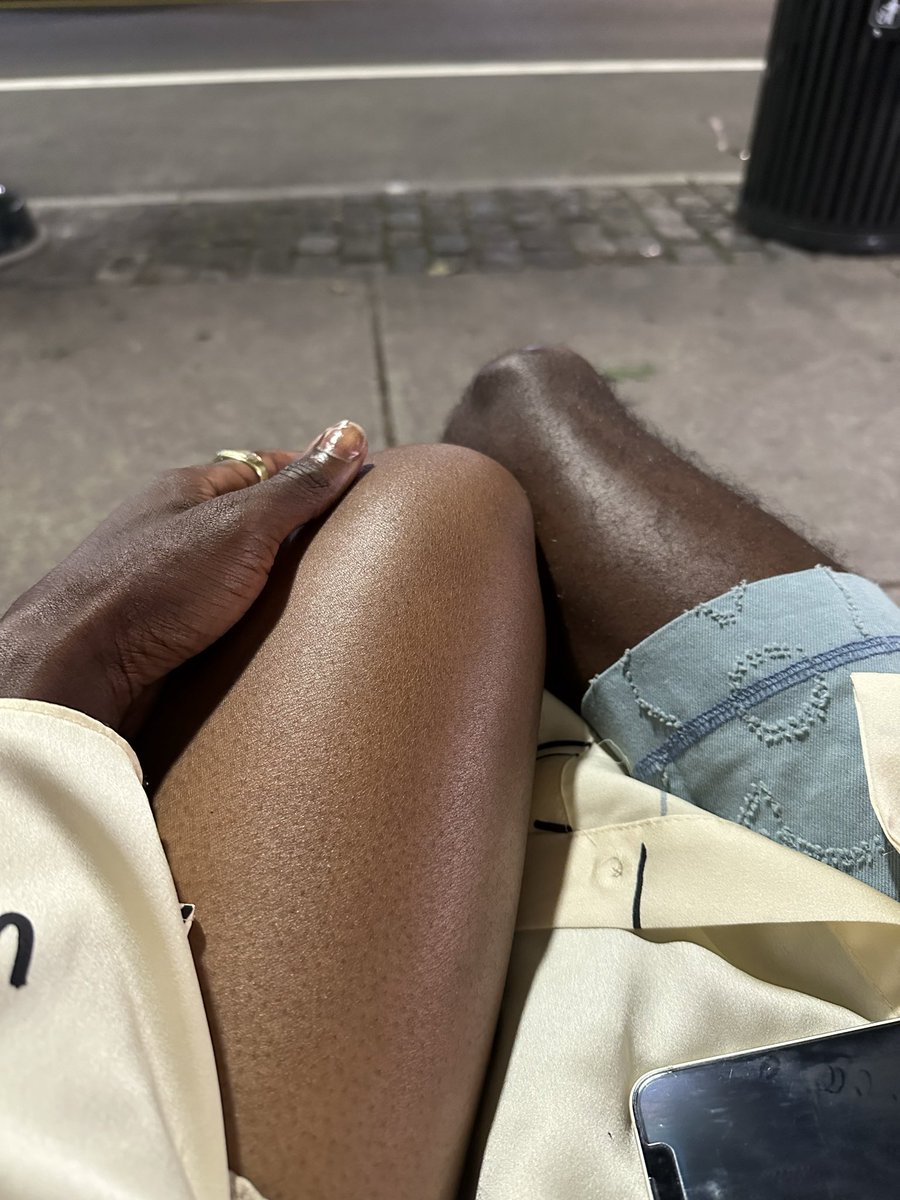AfroJediii's tweet photo. last July we were so pretty in Philly ✨🫶🏿💜 https://t.co/HSRbiR3pMV