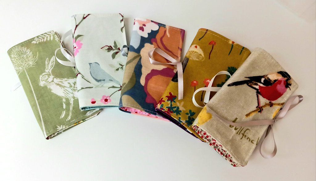 Morning #EarlyBiz it's definitely time for a cuppa 😉 I've been busy sewing more of these tea bag pouches ready for my next show at @RHSHydeHall #MHHSBD #thursdaymorning cosimas.co.uk/ourshop/prod_7…