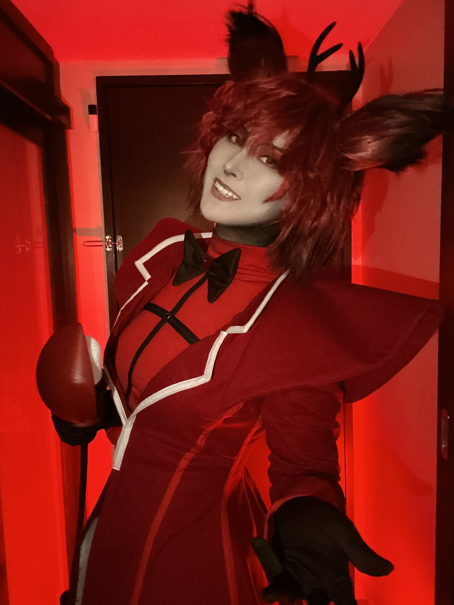 SinastriCosplay's tweet photo. I never posted this here, did I 🫣🫡 https://t.co/T3IrWIzafC