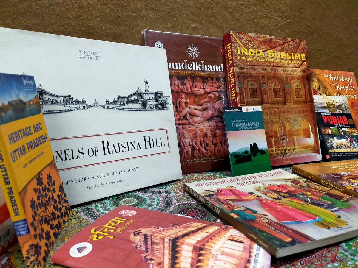 Display of Literature on various forms of Heritage at Library of Tourism and Travel Literature run by Paryatan Vikas Welfare Society in Gwalior on the occasion of World Heritage Day 
#heritage #incredibleindia #dekhoapnadesh @IndiatourismM @dvenka @MPTourism
@uptourismgov