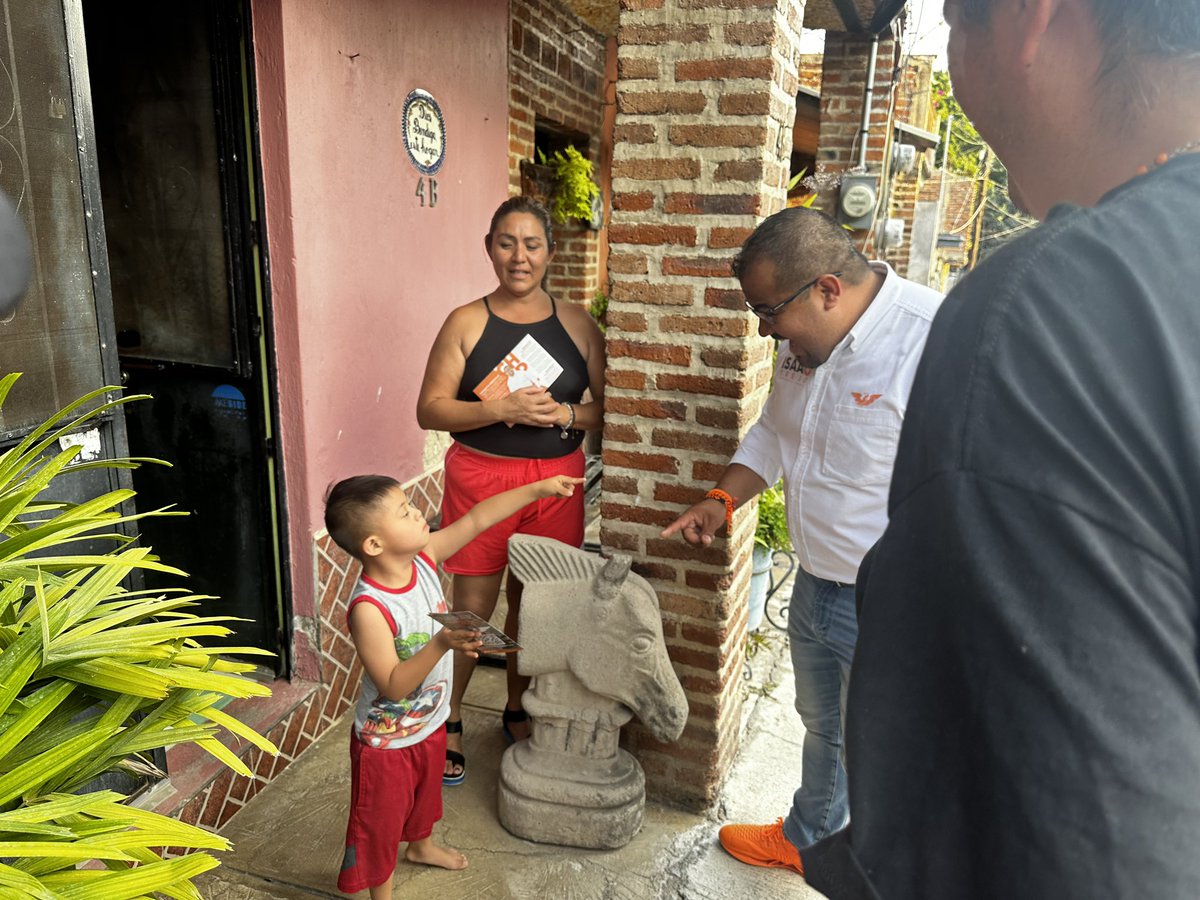 IsaacTrejo24's tweet photo. ¡GRACIAS #Ajijic! ¡Yo sí te voy a cumplir✅! 🧡🍊
✅Clínica Municipal 🏨 ✅Calles dignas ✅Respeto a su autonomía ✅Presupuesto propio. 🍊🧡
Soy #IsaacTrejo juntos vamos a decirles #AdiosALosDeSiempre 😎 ¡Ánimo! 🍊🧡 https://t.co/3LwZJNU7Qm