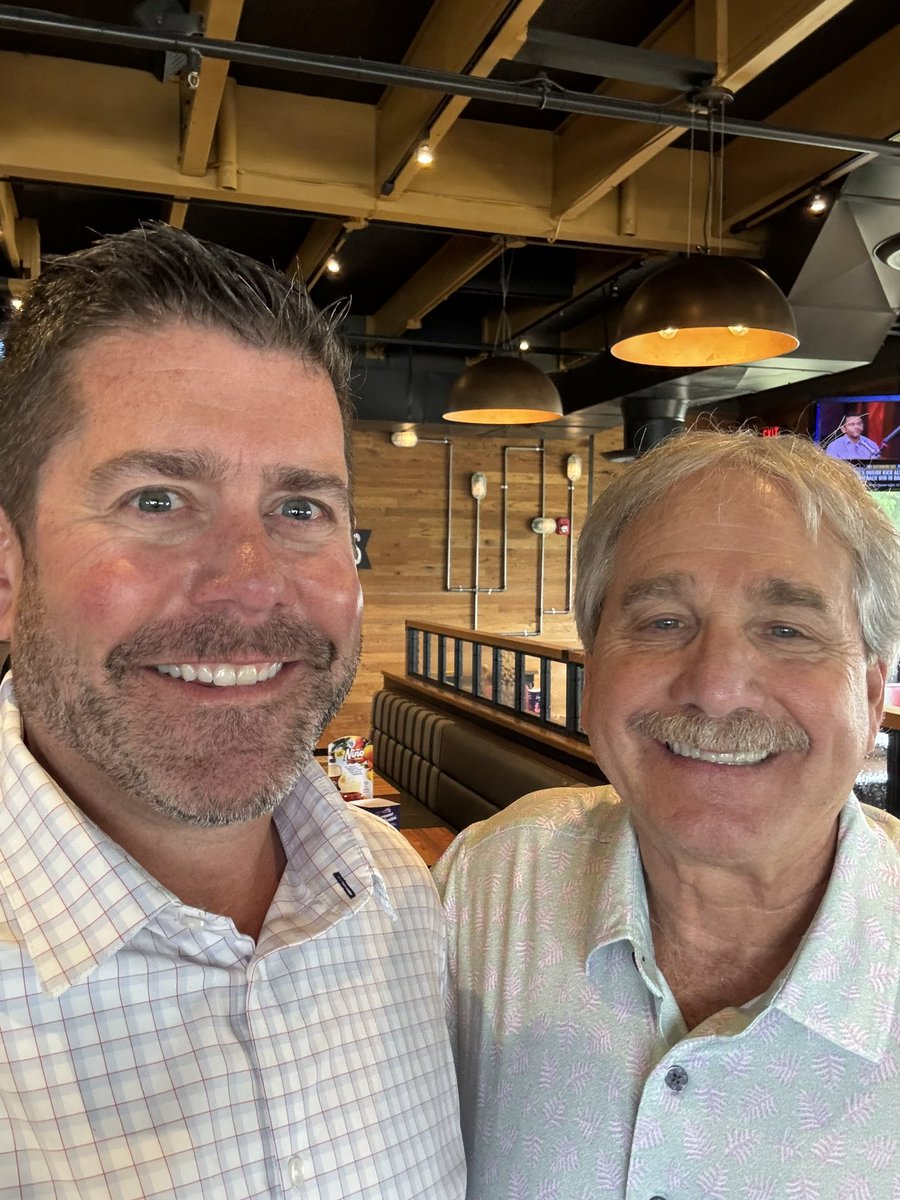 Always special grabbing lunch with Doug Brooks at 🌶️’s! He’s DF1! I’m DF2. Such a blast talking about the 🌶️’s history as well as our future. He’s the best. #chilislove