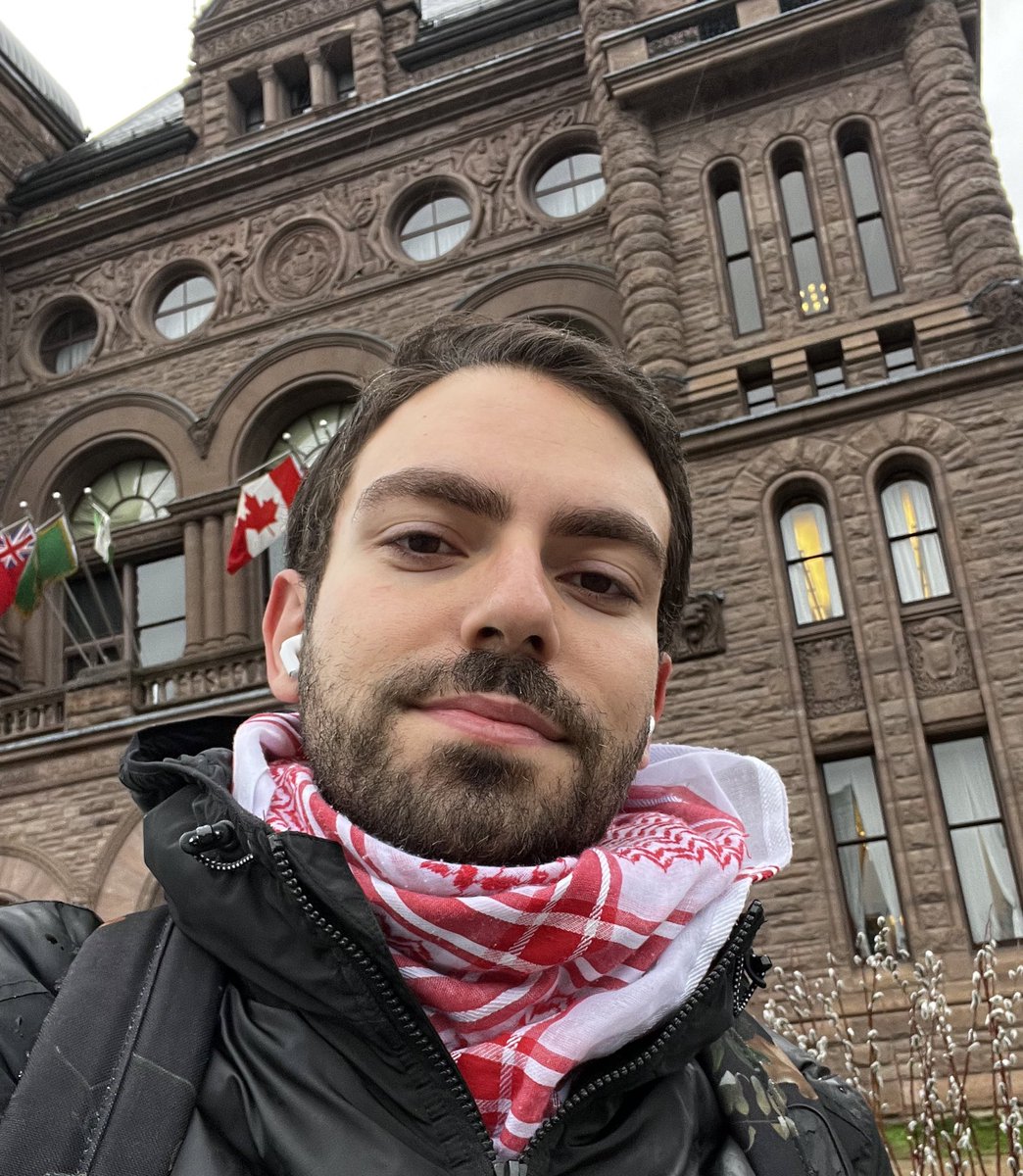 Everyday, I wear my keffiyeh to work and get asked to take it off to enter the building. This type of cultural erasure is only making me and other Arab staffers prouder. Grateful for my boss @MaritStiles’ advocacy on this, calling the Speaker to reverse this decision #ONpoli