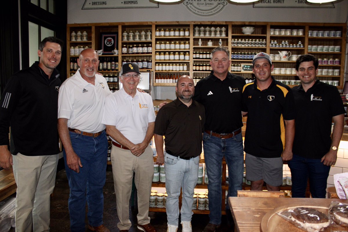 Mr_MusK_TS's tweet photo. The @SouthernMissBSB legends were out in full force this evening for the @TTT_Collective event at The Lady May in Ocean Springs!⚾️ #SMTTT https://t.co/zWctkP2rPF