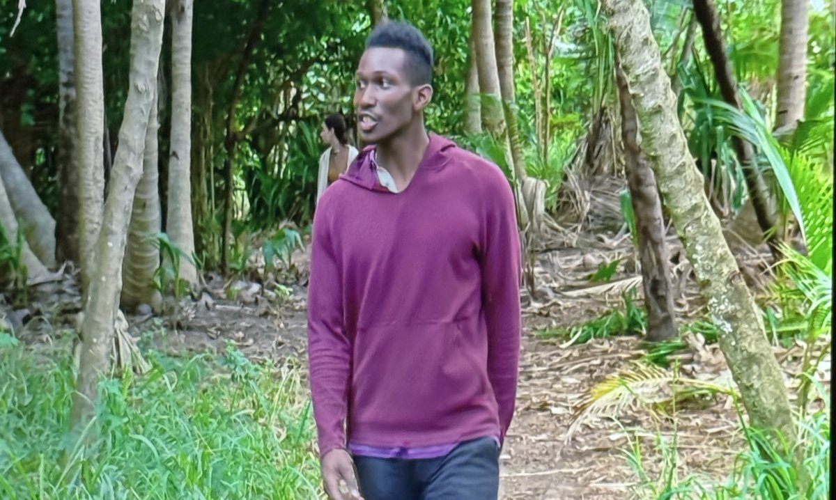turnthepaigeh's tweet photo. Q and Venus were really like: “so these people were hiding in a game of hide and seek. Which tells me they’re sneaky because they’re hiding.”

#Survivor46 https://t.co/qUYuL2SZwO