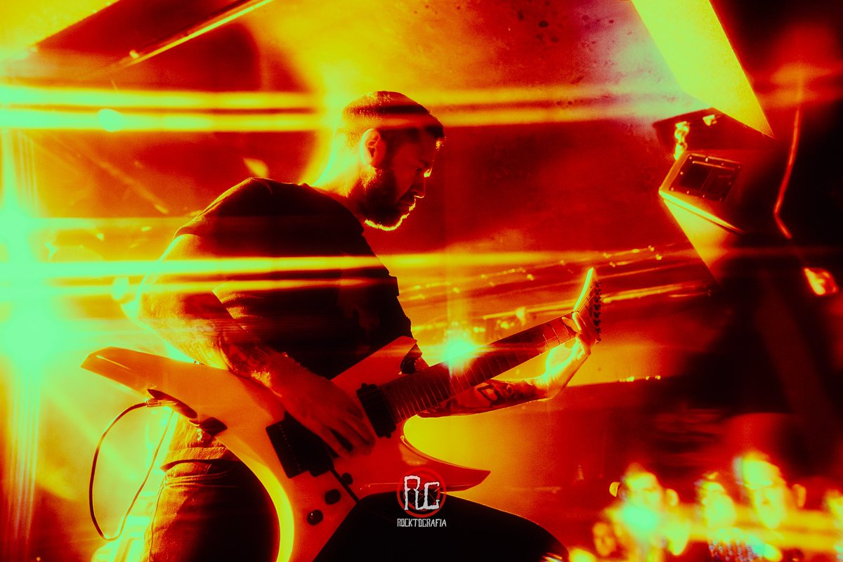 AUSTRALIA! Tour kicks off tonight in Brisbane at The Brightside. These shows are gonna smash! 💥 🥊 

18.4 Brisbane  @ The Brightside 
19.4 Sydney @ Factory Theatre 
20.4 Canberra @ The Basement 
21.4 Melbourne @ Corner Hotel
23.4 Adelaide @ Lion Arts Factory

📸 <a href="/rocktografia/">Rocktografia</a>