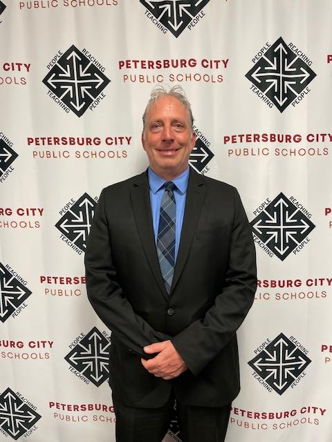 #BREAKINGNEWS Dr. John Farrelly has been named Acting Superintendent of Petersburg City Public Schools effective May 1, 2024. Read the full resolution here: ow.ly/jRrH50RiFgZ. A nationwide search will be conducted for the division's next Superintendent.