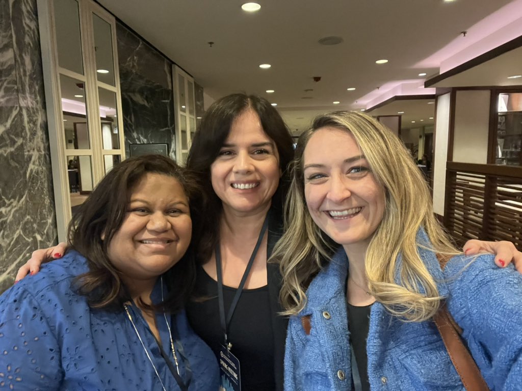yolitorosentado's tweet photo. Always inspired by these powerhouse Democratic Party Chairs from Washington @ShastiConrad and North Carolina @abreezeclayton โก๏ธโก๏ธโก๏ธ https://t.co/VxrJRYKQLJ