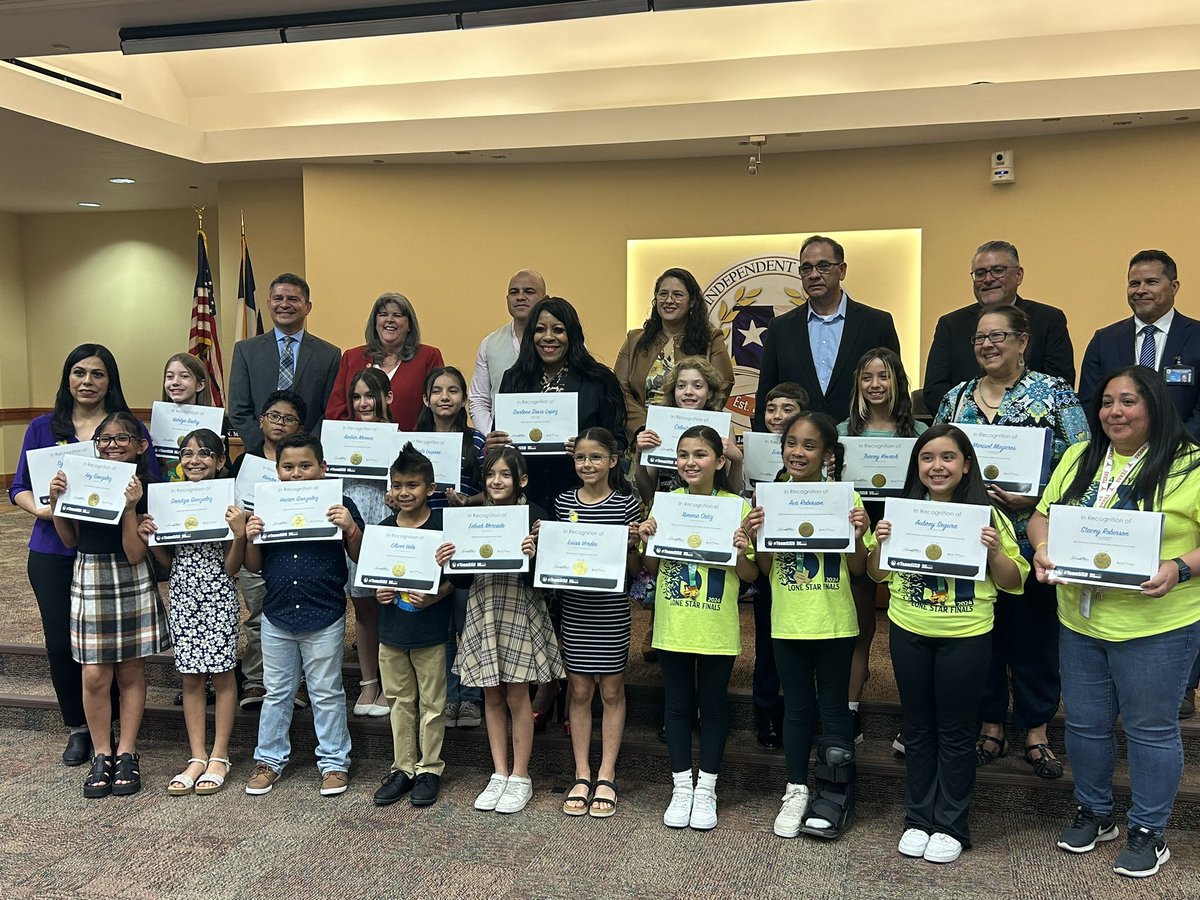 SISD board honors our global bound DI team! So proud of our scholars and their coaches @KAnderson_CTES @SRobinson_CTES #CactusMakesPerfect 🌵❤️ #TeamSISD #WeLeadTX