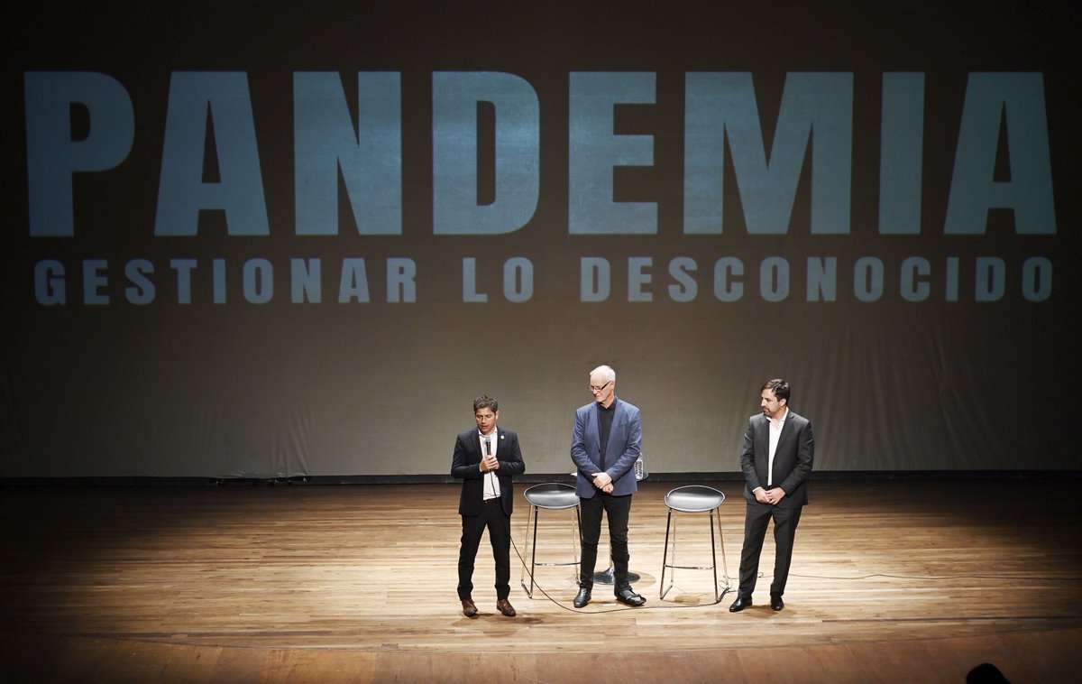 Presentamos junto a <a href="/nkreplak/">Nicolás Kreplak</a> el documental “Pandemia: gestionar lo desconocido” en el Teatro Argentino. Una producción desarrollada por la Fundación Soberanía Sanitaria que retrata el trabajo que se realizó en la provincia para dar respuesta a la llegada del COVID-19.

Una etapa