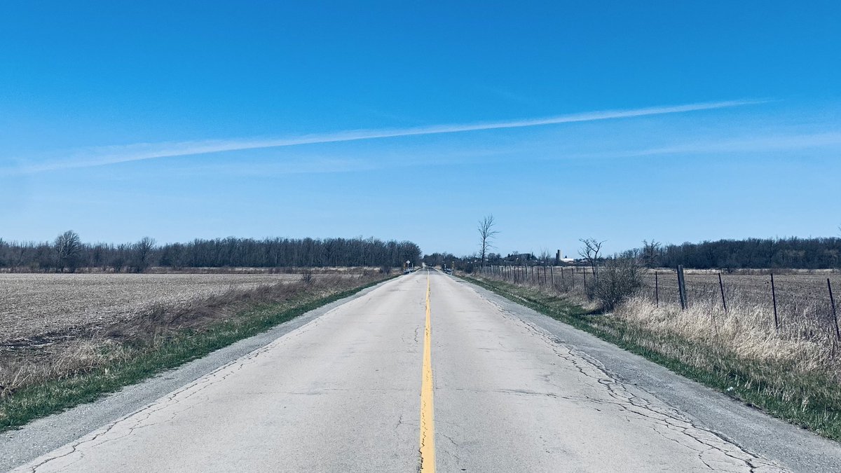 GuidedByColours's tweet image. Just a open road