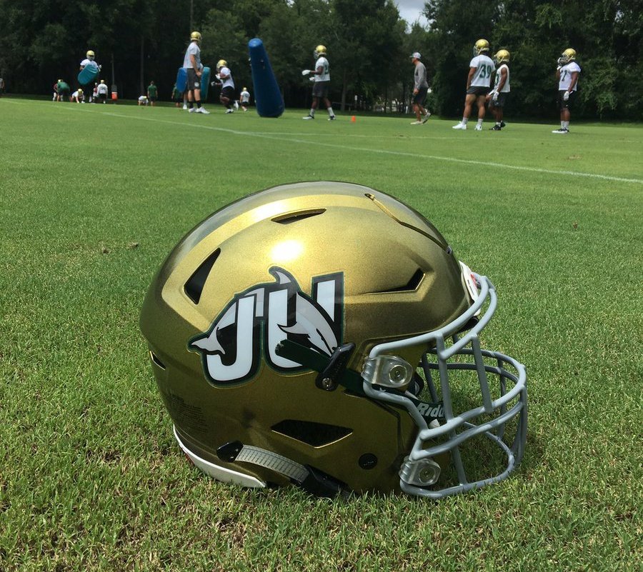 A thread of notable defunct College Football Programs. #RIP💀😭 (add more if I missed yours) Program Numero Uno: Jacksonville University Dolphins 1998-2019