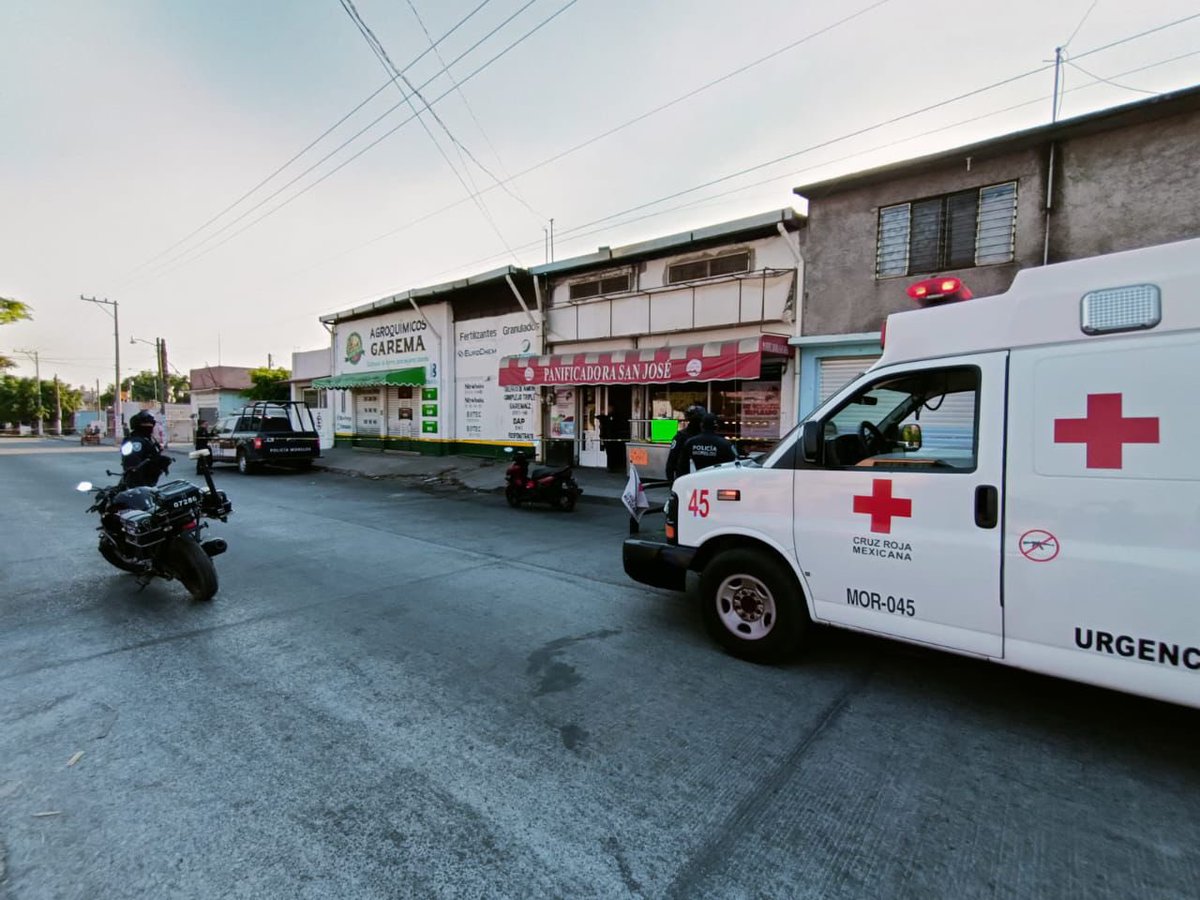 Esta tarde un empleado de una panadería fue asesinado a balazos en #Cuautla

comunicamasmedia.com/2024/04/17/ase…