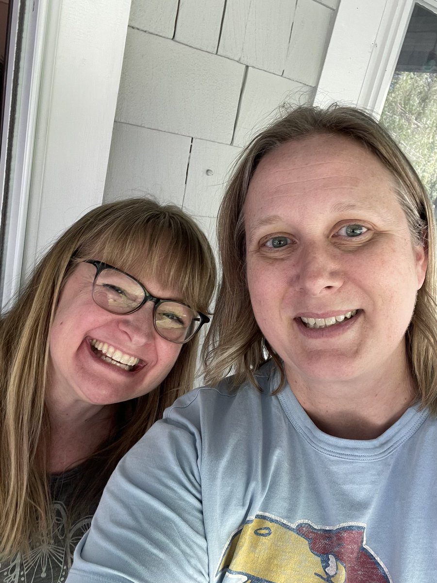 Suzanne Wikle tweet media