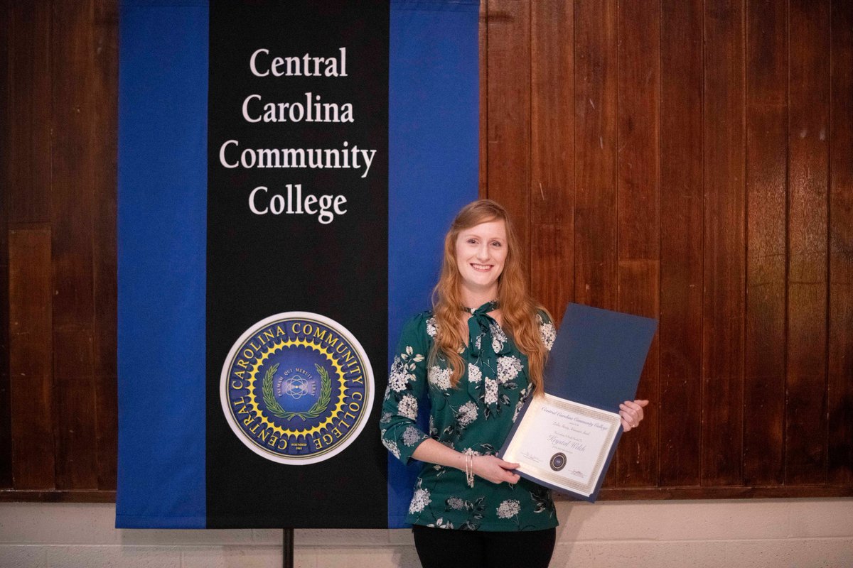 @iamcccc has recognized more than 100 outstanding students for its Annual Academic Excellence Awards. Photographs from the event are available for viewing and downloading at: cccc.edu/slideshows/gal…