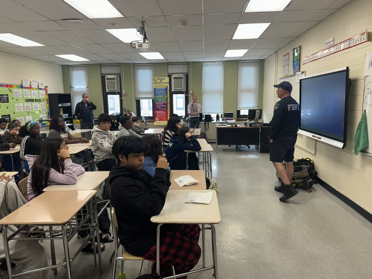 Mrs. Edmonds, Mrs. Babino & Ms. Angus tweet media