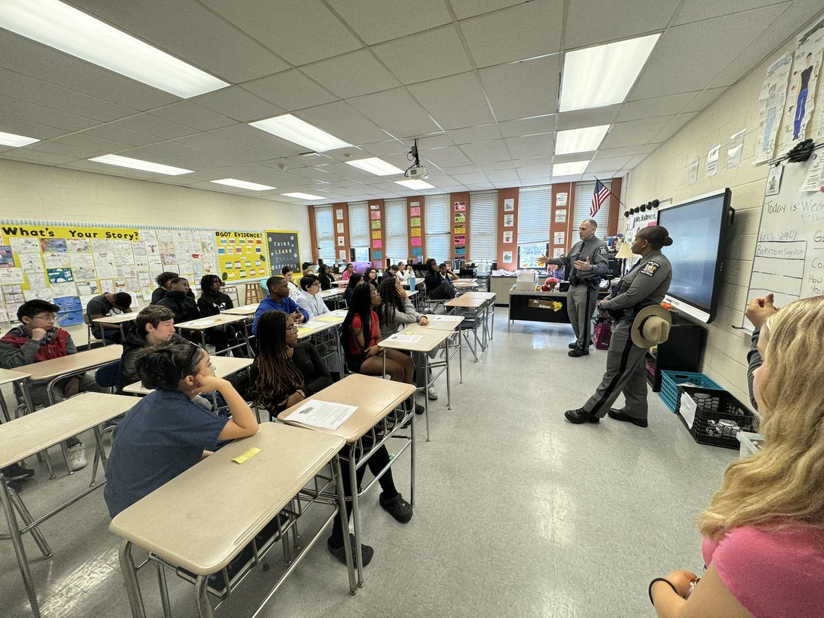 Mrs. Edmonds, Mrs. Babino & Ms. Angus tweet media
