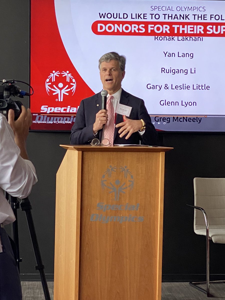 SwetaShahECD's tweet photo. @BSangafowaCoul @BrookingsGlobal opens up #Transform4Inclusion at a Pre Symposium Reception with @SpecialOlympics Tim Shriver and @GPECEO Laura Frigenti #EducationMatters https://t.co/pH0L6c2ZXg