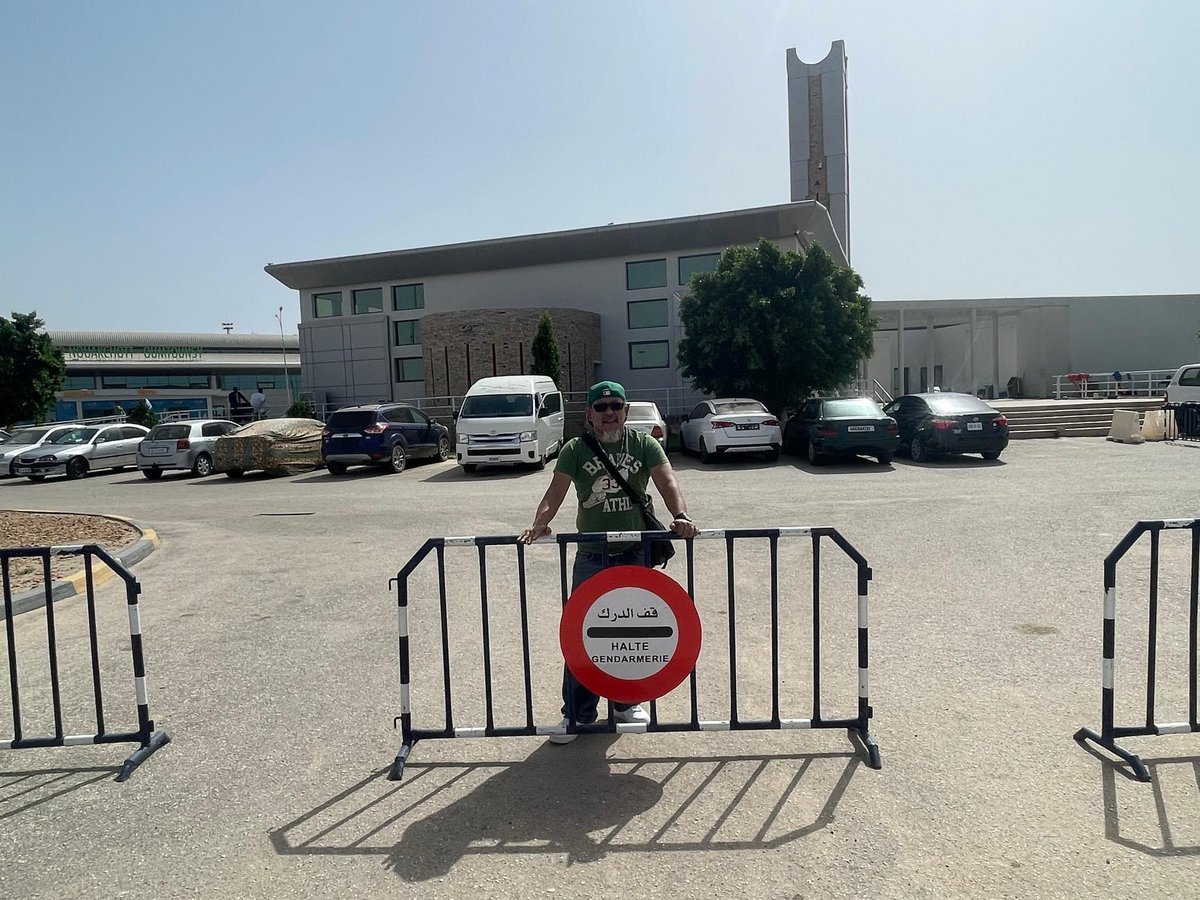 Gerak Darma's team stopped at Nouakchott–Oumtounsy International Airport. We are not catching a flight. Just need to pick up Mr. Hasan Alkamel's luggage. He arrived in Mauritania from Libya a few weeks ago, but his luggage did not. He finally got a call to pick up his luggage.