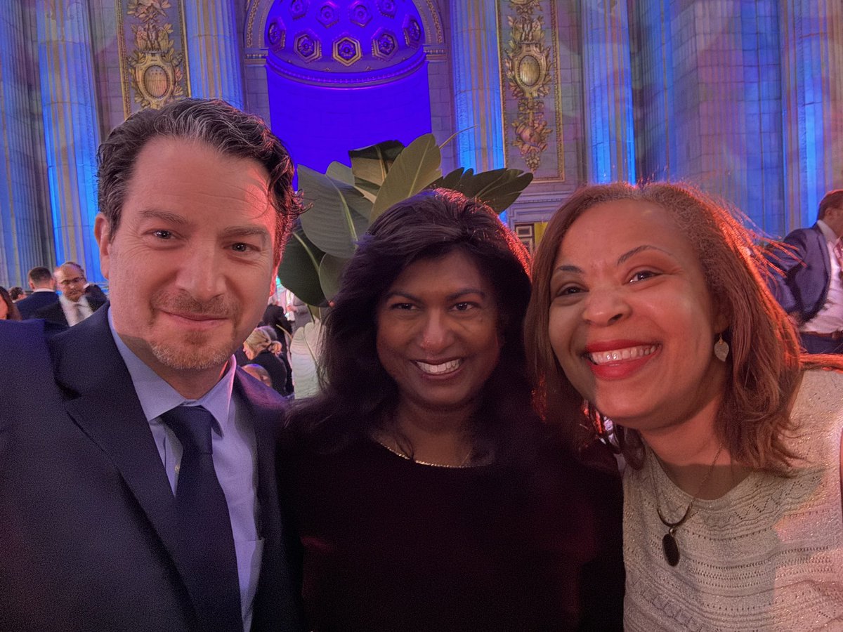 Such a treat to connect with @nilminirubin @hedera during the @semafor gala for their World Economy Summit in DC tonight.