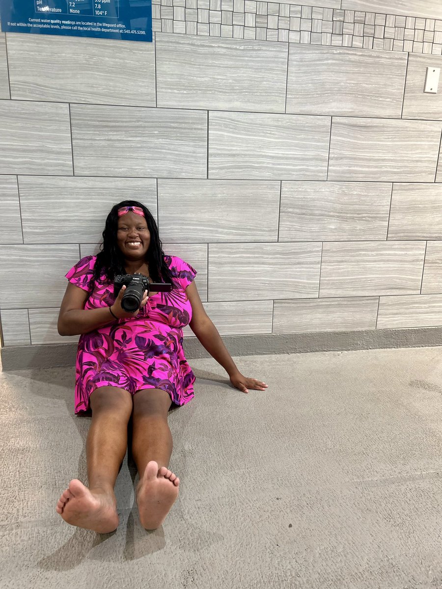 SoCorageous's tweet photo. I love getting to be happy at work #BeingAVideographer https://t.co/M04nyHh7Fq